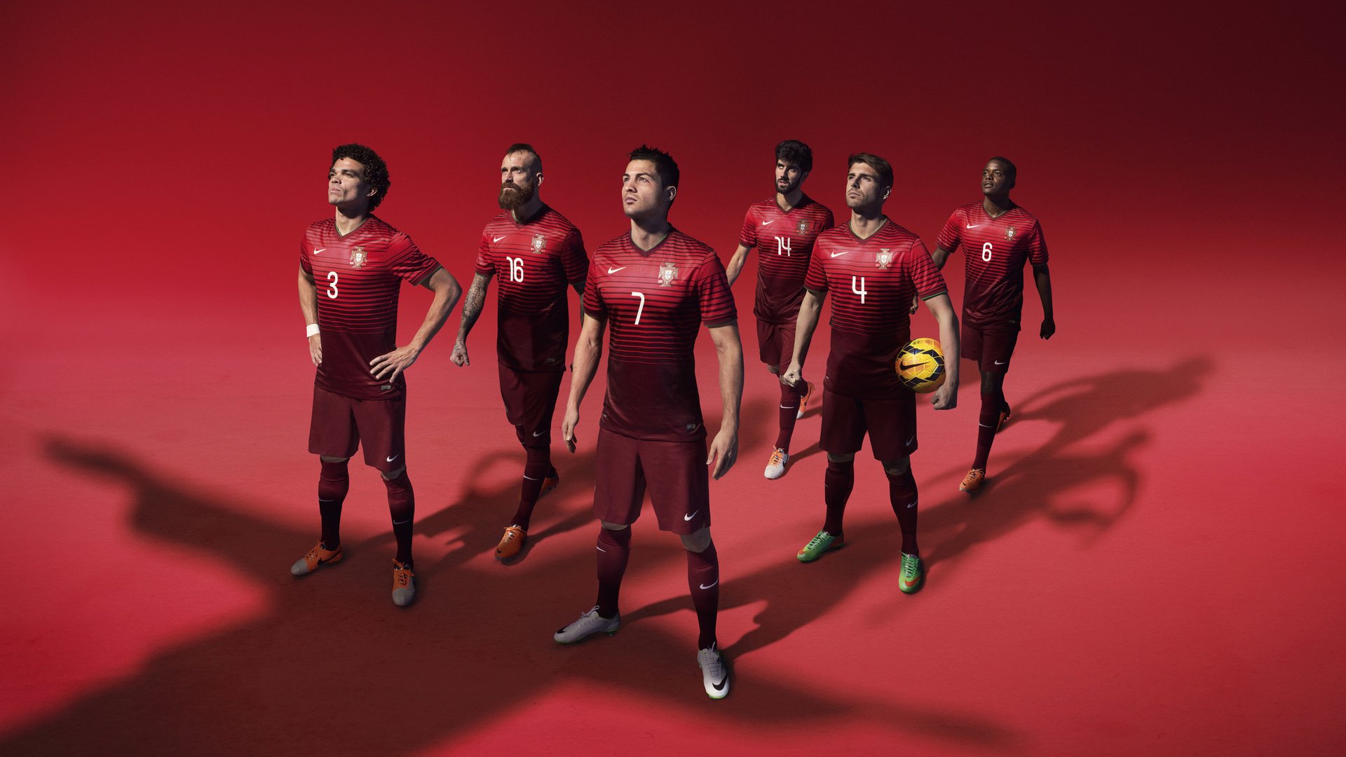 关键战里，他用多次“飞身封堵”拒绝对手“空中接力”！