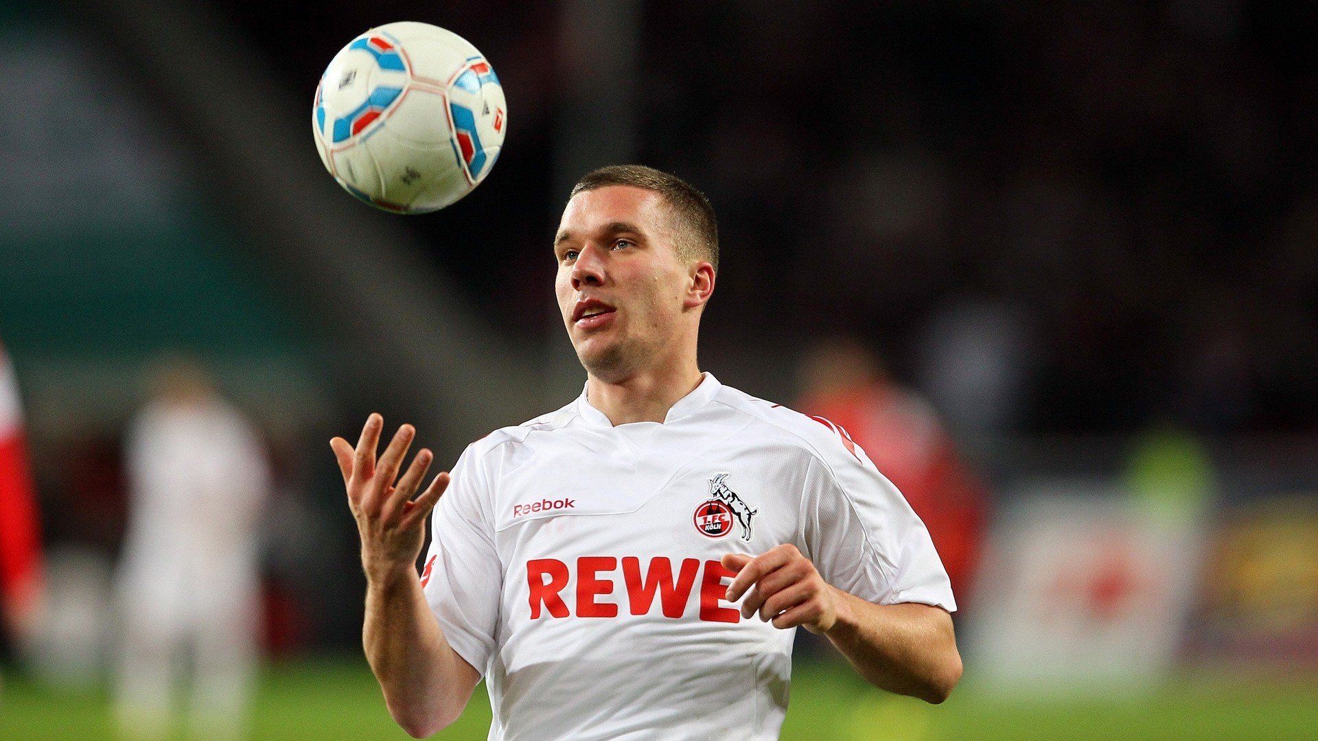 点球大戏：谁是今天的“点球大师”？，最经典的点球大战视频